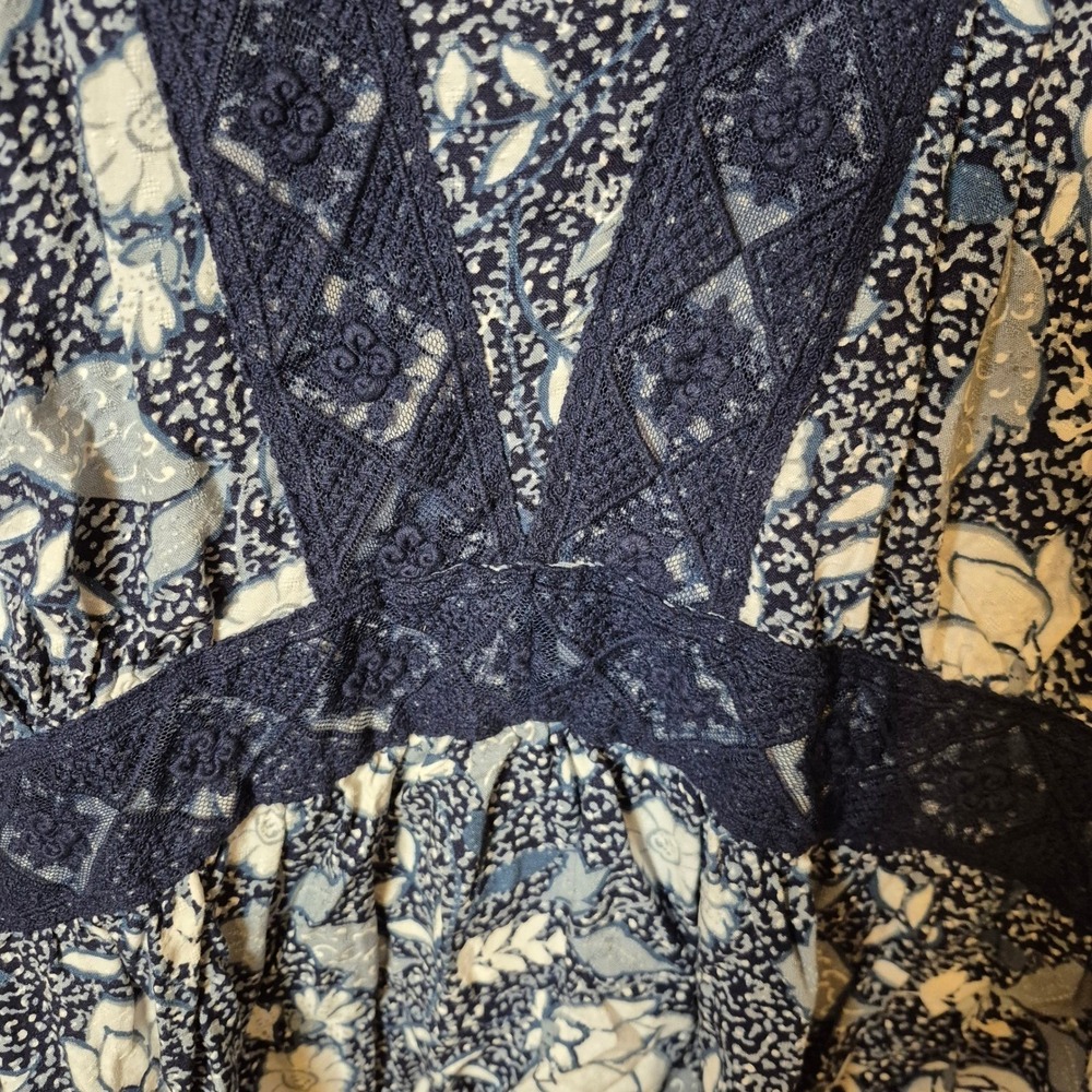 Lane Bryant Illusion Collection Empire Waist Top 18 Blue White Boho Flowy Plus - Picture 10 of 12